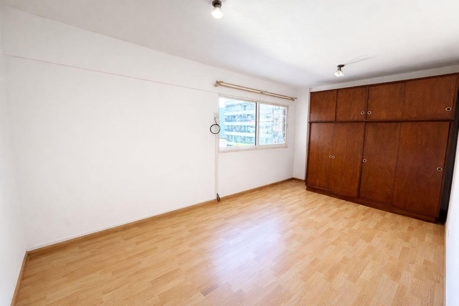 Bright Two-Room Apartment, Qualifies for Financing - For Sale - Balvanera