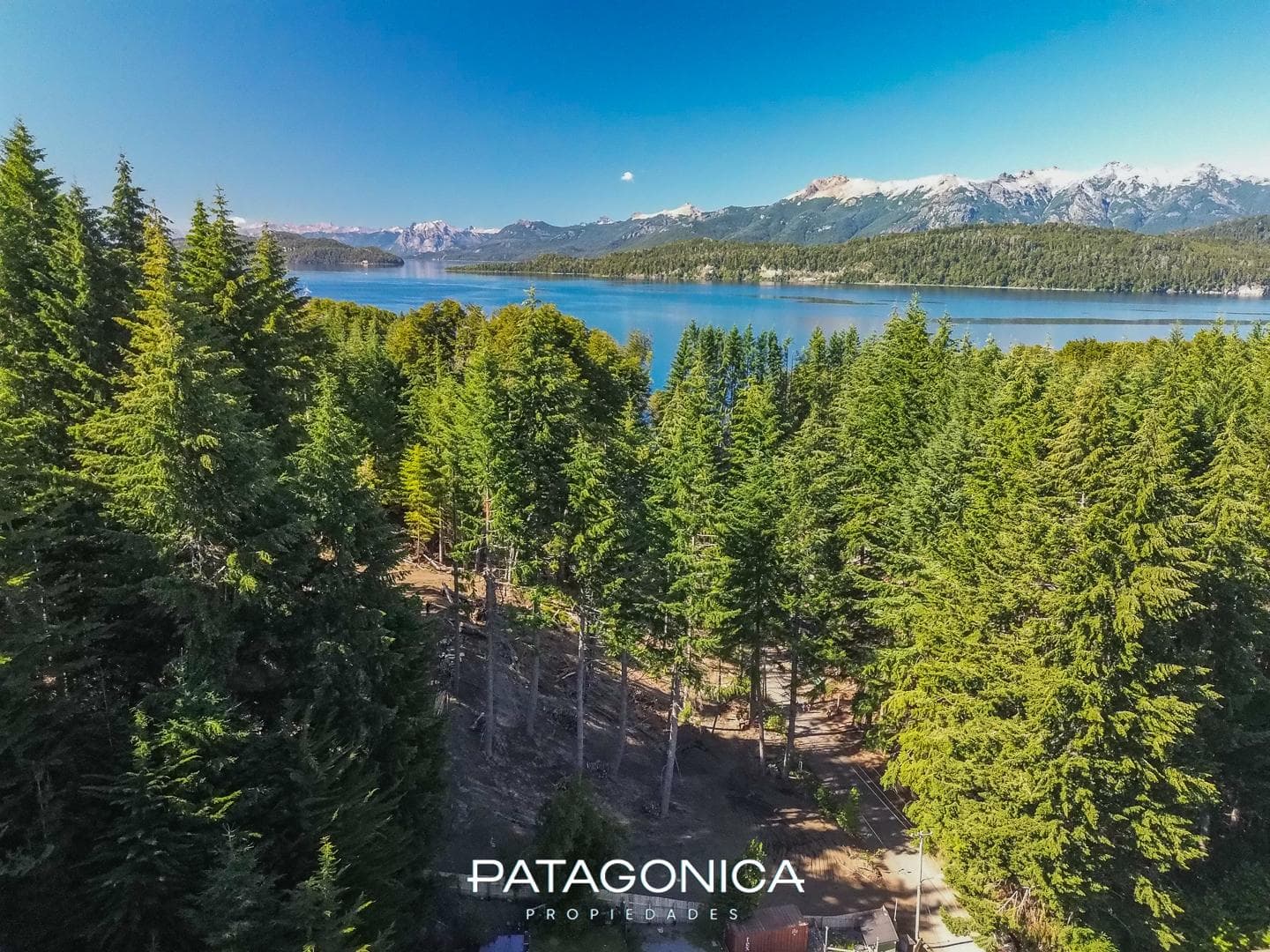 FOR SALE: 1,704 M2 LOT ON THE MANZANO PENINSULA, 50 M FROM THE BEACH - VILLA LA ANGOSTURA
