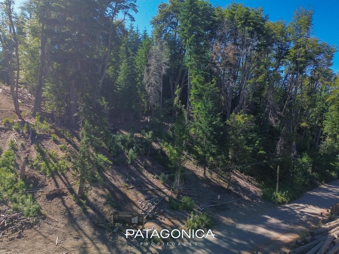 FOR SALE: 1,698 M2 LOT ON THE MANZANO PENINSULA, 50 M FROM THE BEACH - VILLA LA ANGOSTURA