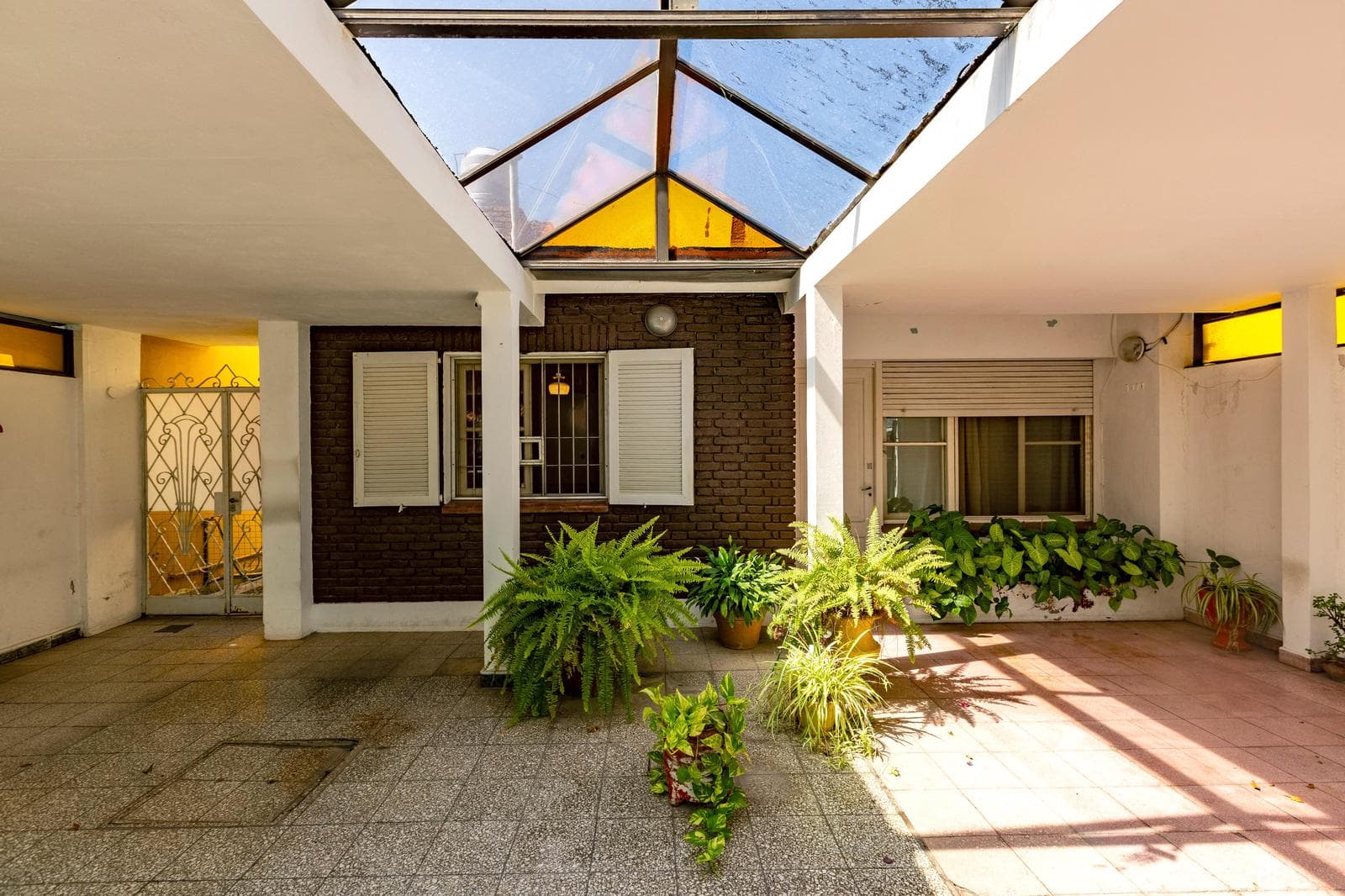FOR SALE - 2 Houses. Fisherton, Rosario.