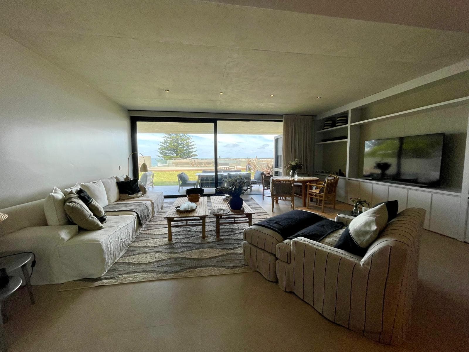 Apartment for Rent in La Barra, Garden Level