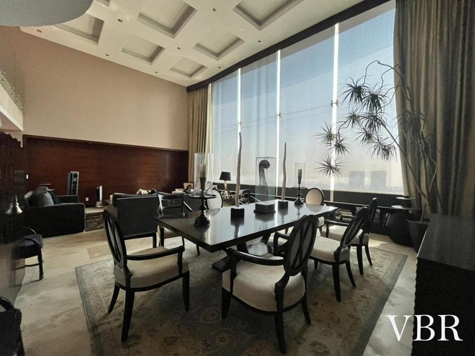 Luxury 2-story townhouse with an EXCELLENT view, 4 bedrooms, and parking for 4 cars.