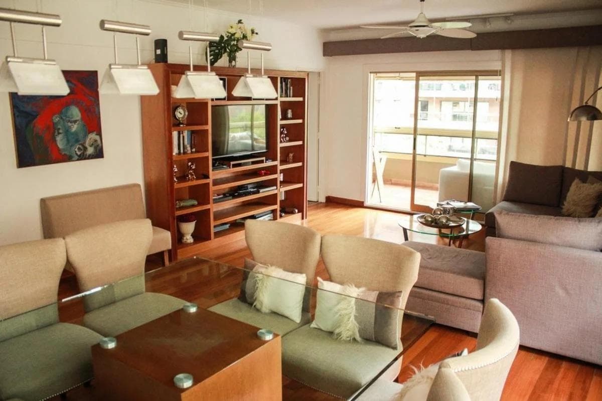 For Sale in Puerto Madero: Bright 4-room apartment with garage and storage room!