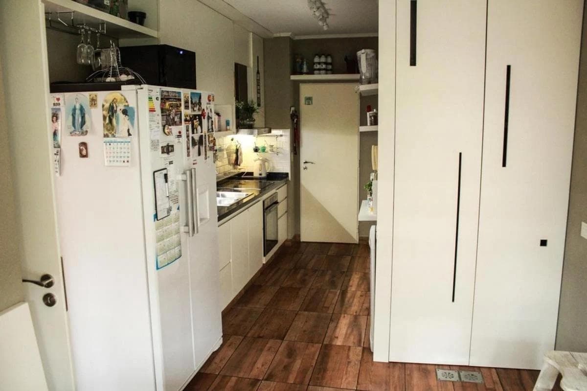 For Sale in Puerto Madero: Bright 4-room apartment with garage and storage room!