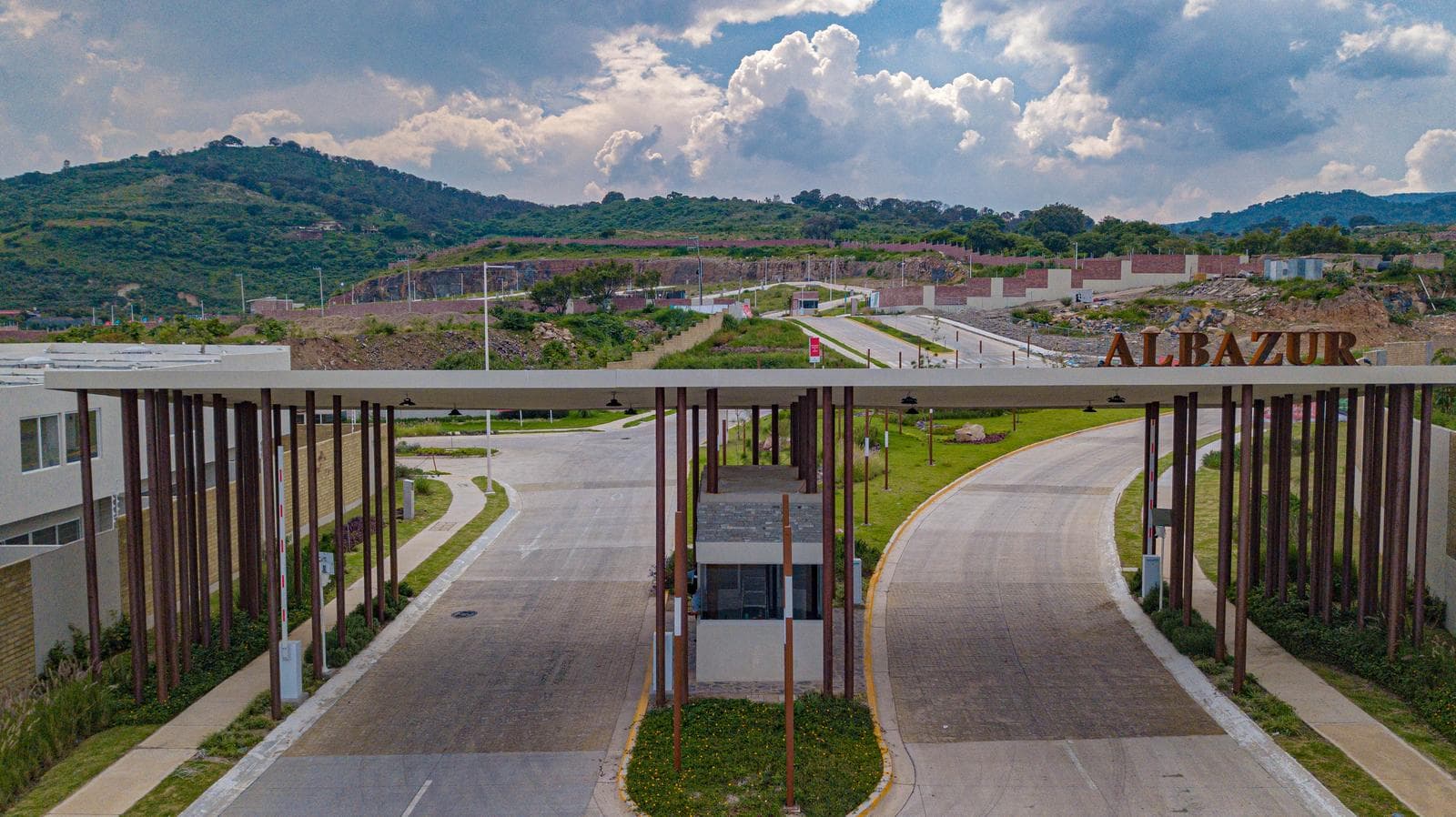 PONTEVEDRA HOUSING DEVELOPMENT - HOMES FOR SALE