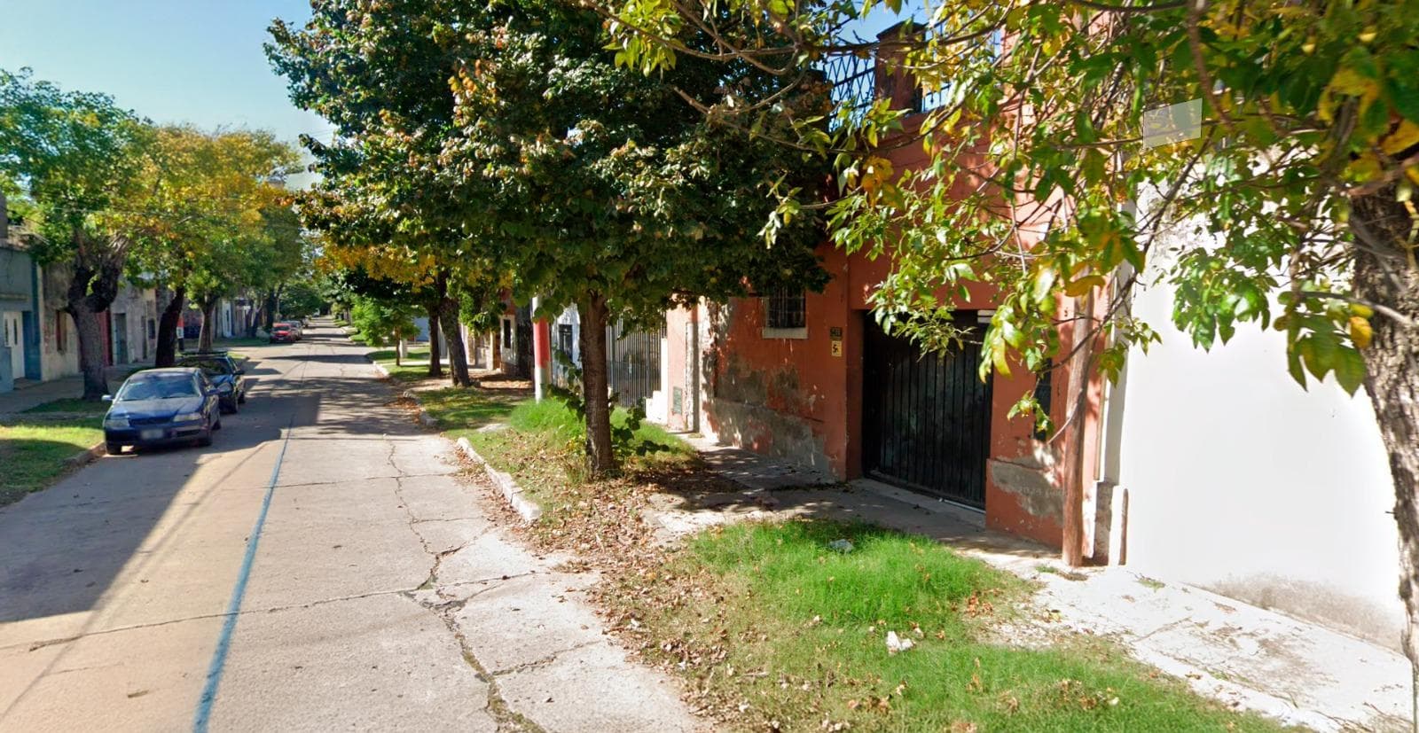 FOR SALE/TRADE - 3-bedroom house with a patio and garage, in need of renovation - Saladillo, Rosario.