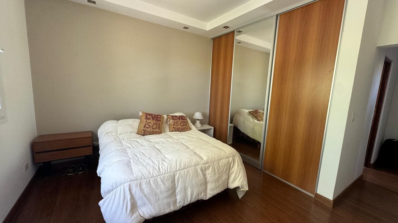 House for Sale Near the Lagoon, San Isidro Labrador, Villanueva
