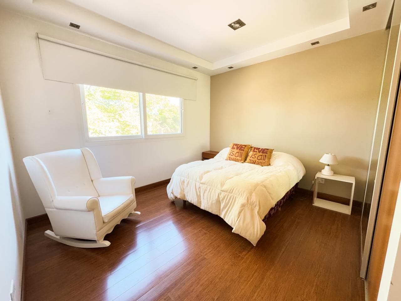 House for Sale Near the Lagoon, San Isidro Labrador, Villanueva