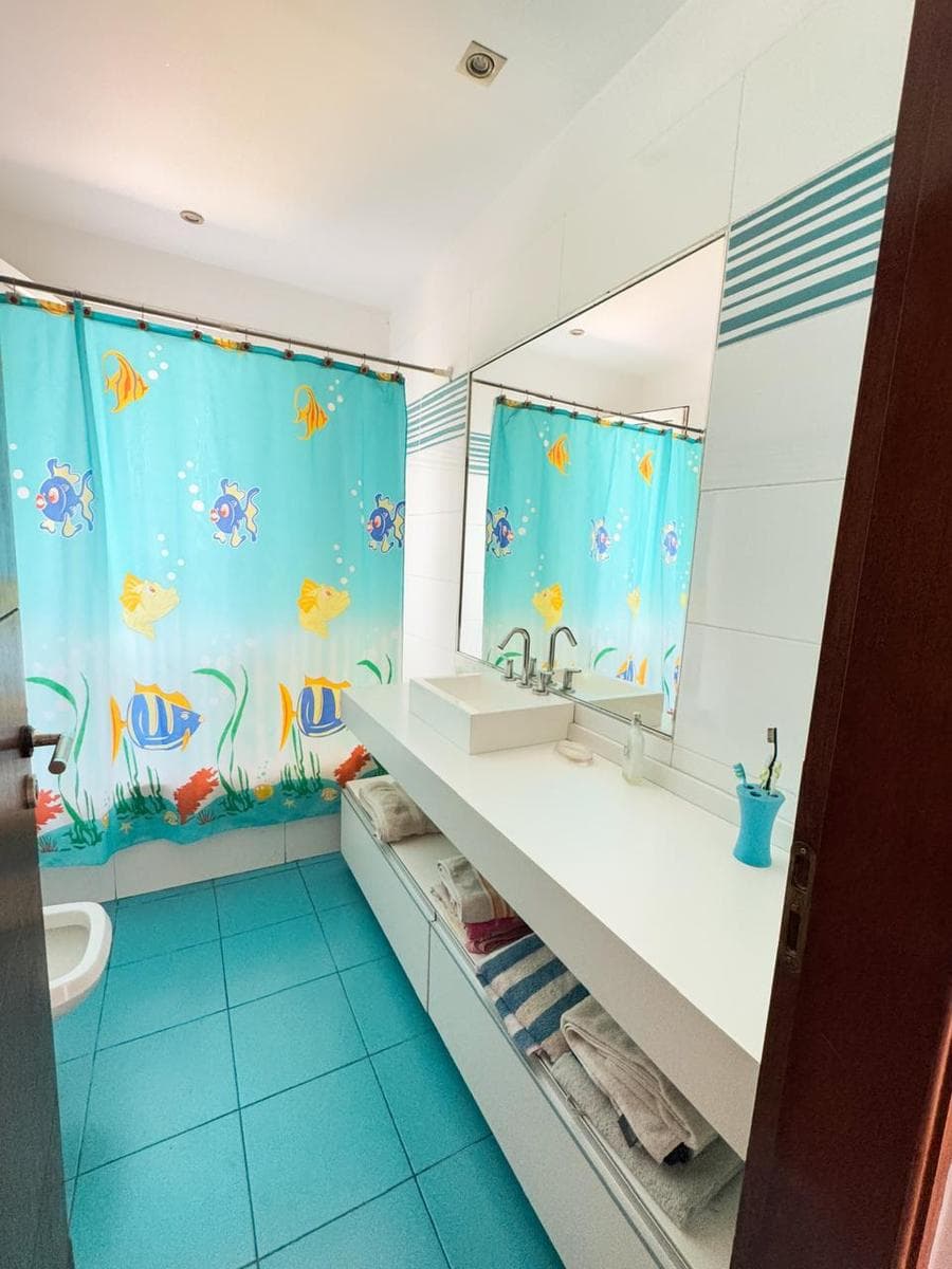 House for Sale Near the Lagoon, San Isidro Labrador, Villanueva