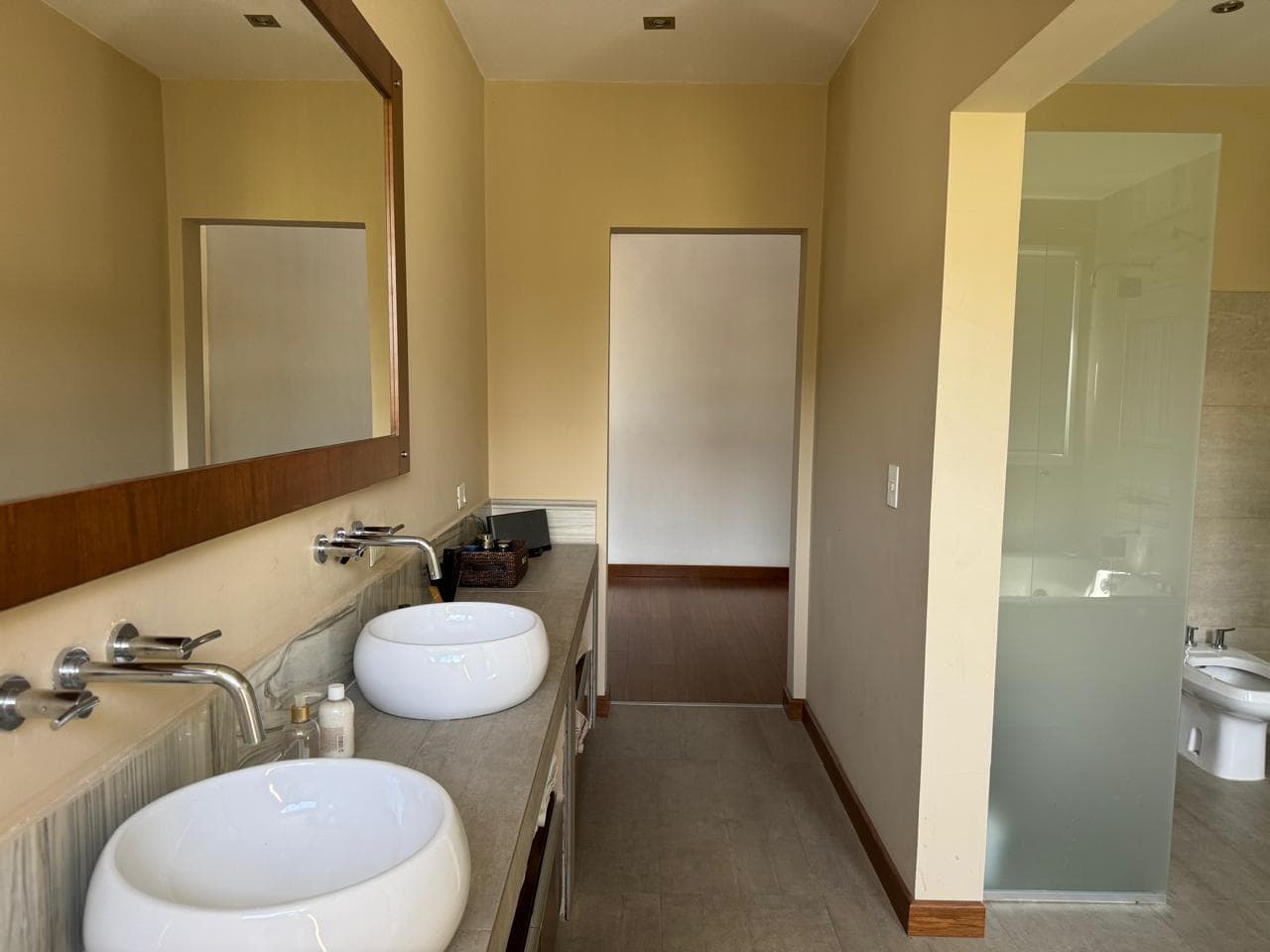 House for Sale Near the Lagoon, San Isidro Labrador, Villanueva
