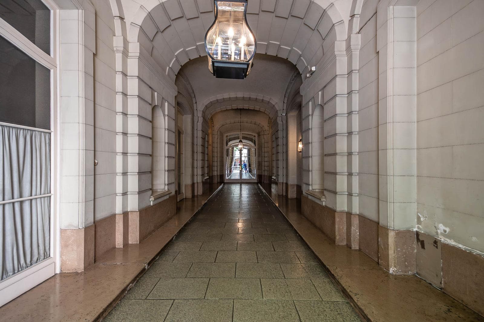French-style apartment—7 rooms—with garage—for sale—Retiro