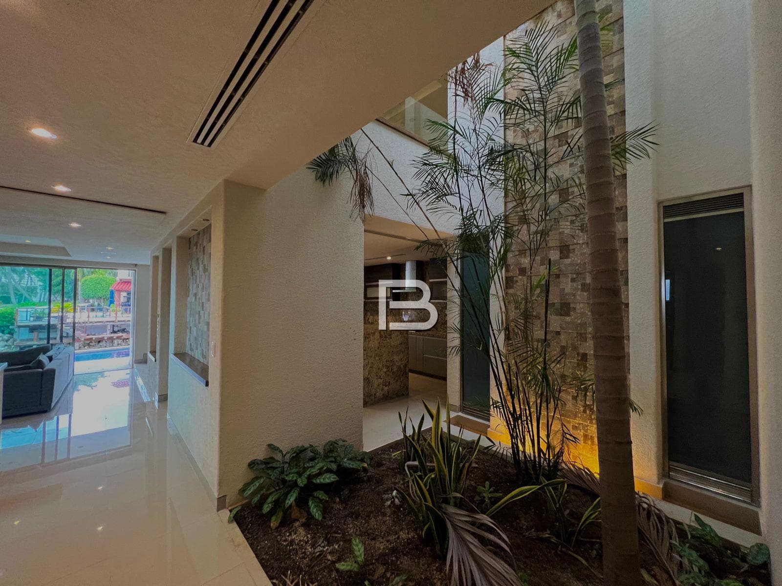 House for Sale on Isla Romántica, Cancún