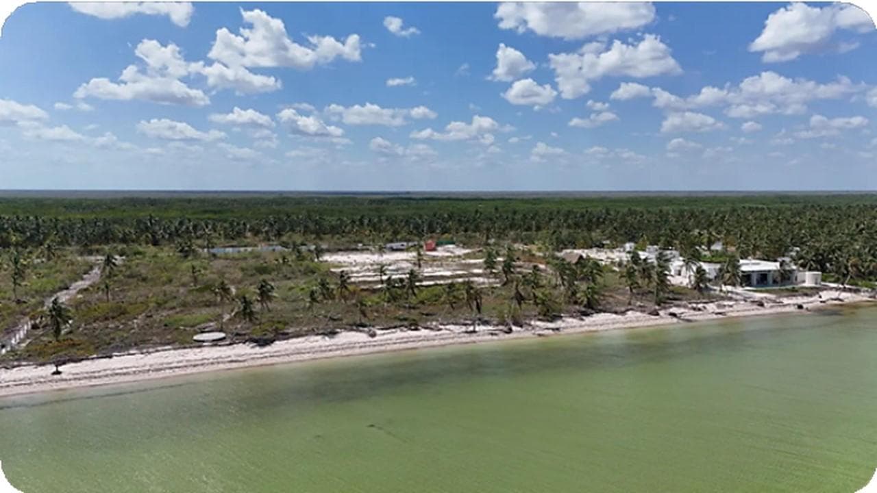 BEACHFRONT LAND FOR REAL ESTATE DEVELOPMENT