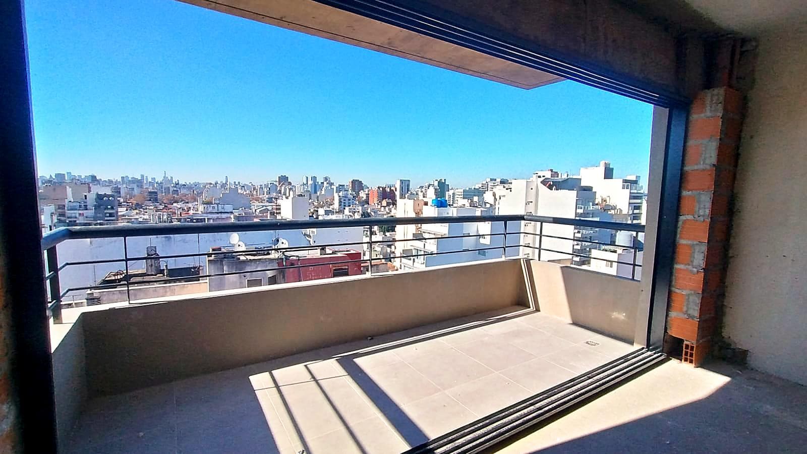 Apartment for Sale: 3-room suite with balcony—10th floor—financing available