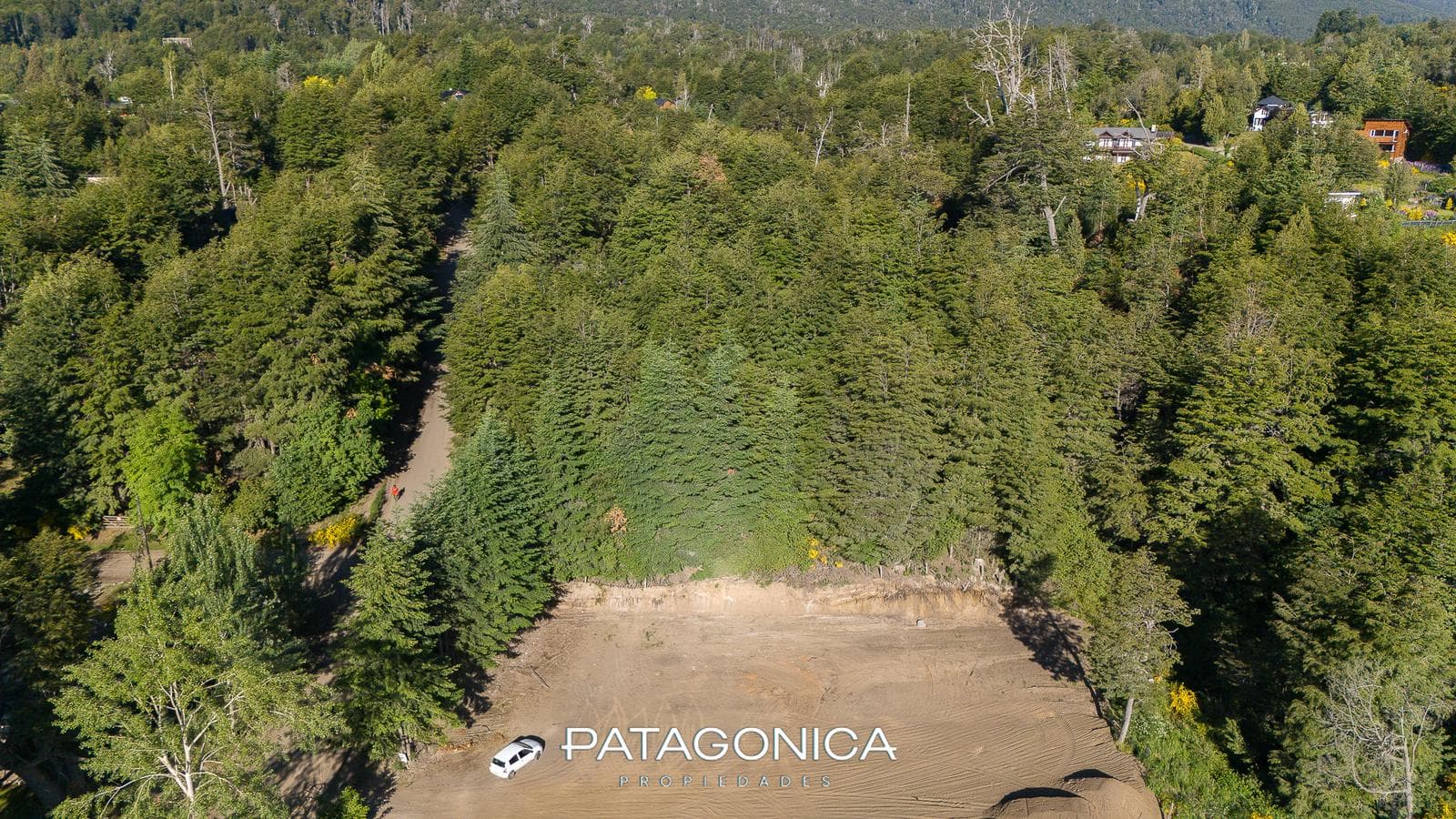 FOR SALE: 1,471 m² commercial lot with an approved development plan, in Epulafquen, Villa La Angostura