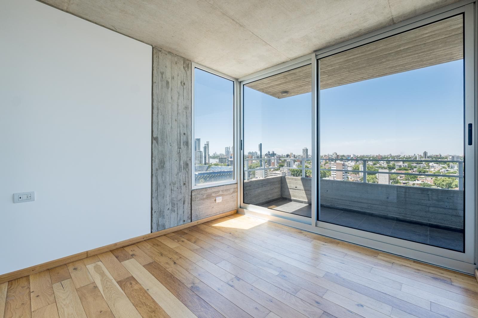 FOR SALE - 3-bedroom apartment with amenities and a view of the river. Arroyito, Rosario.