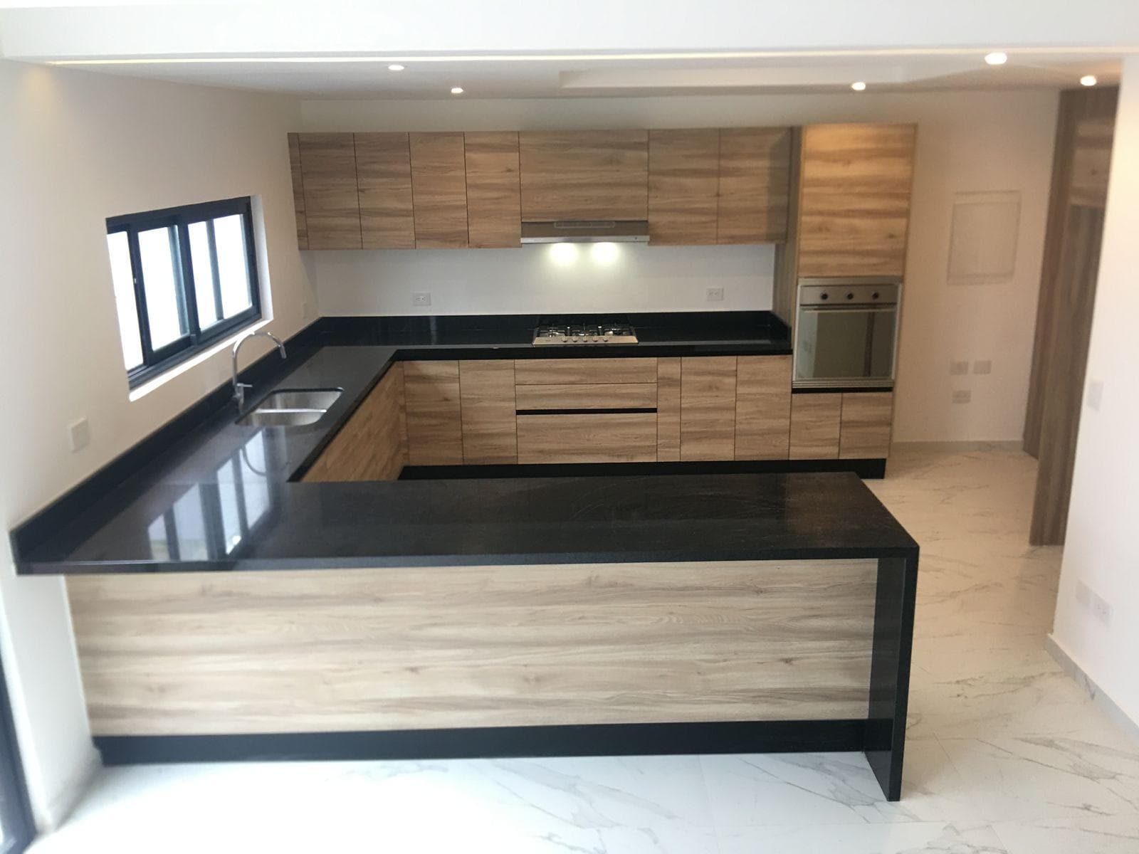 House for Rent, 3 Bedrooms, Pool, Maid's Room—Río By Cumbres Residential Complex, Cancún