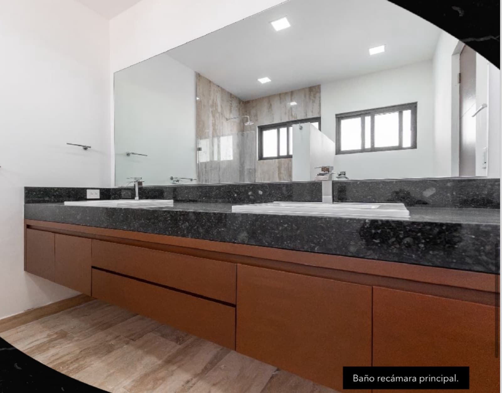 SPACIOUS HOUSE FOR SALE: 4 BEDROOMS, RIO RESIDENCIAL, WITH A POOL