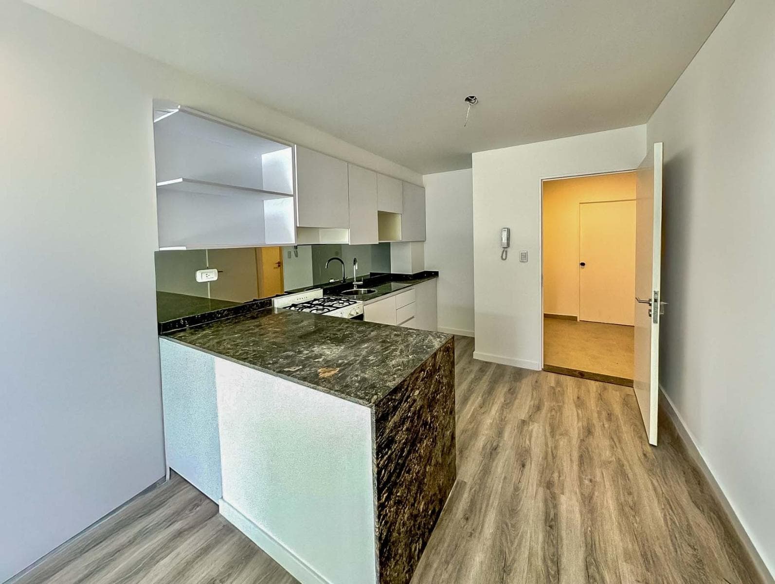 FOR SALE - 1-bedroom apartment. Downtown, Rosario.
