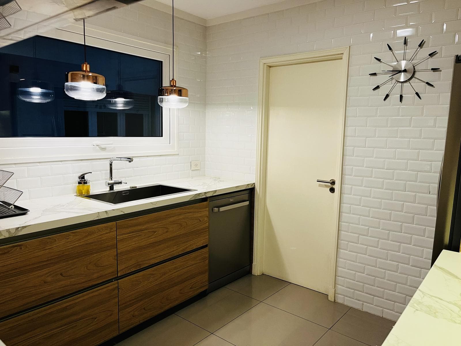 4-room apartment for sale in Palermo Chico with a guest unit, garage, and storage room!
