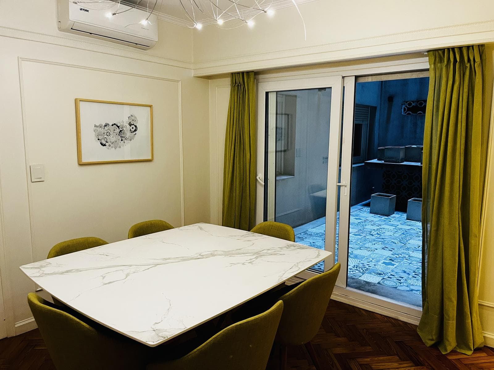 4-room apartment for sale in Palermo Chico with a guest unit, garage, and storage room!
