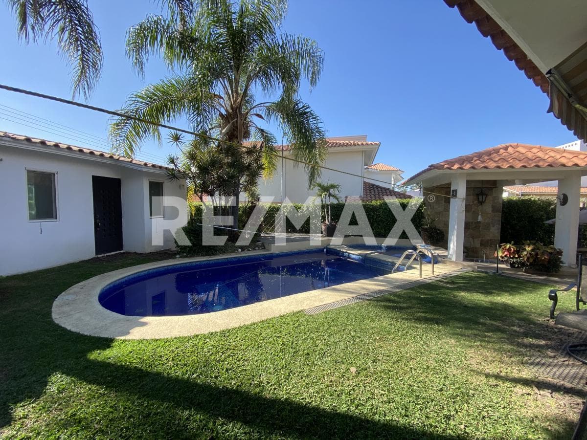 House for Sale in Morelos, Lomas de Cocoyoc Subdivision