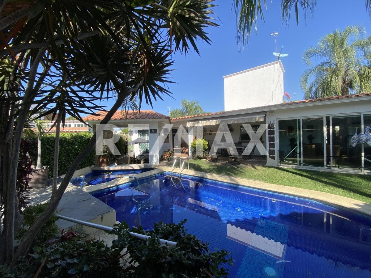 House for Sale in Morelos, Lomas de Cocoyoc Subdivision