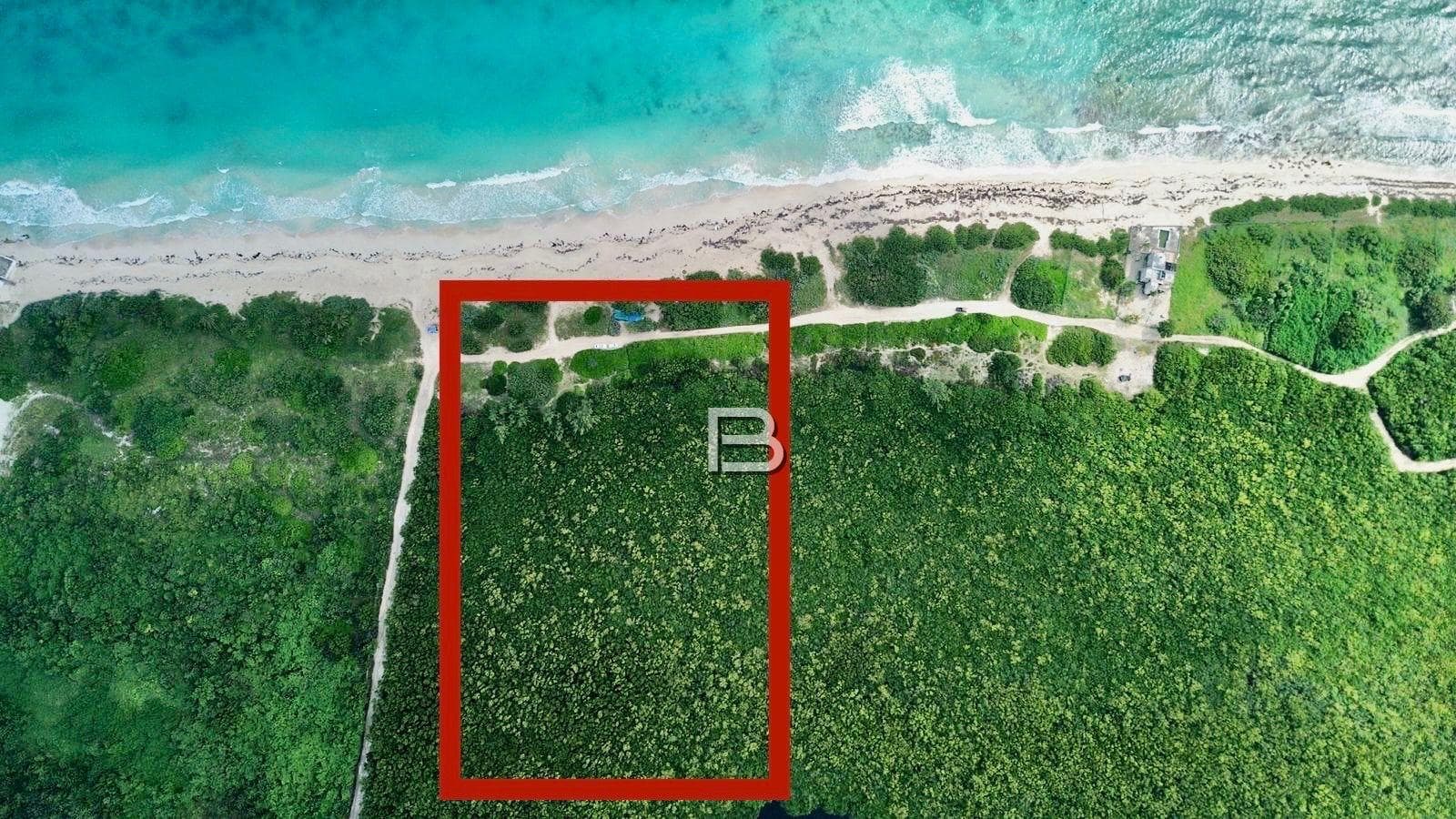 Land for Sale in Puerto Morelos with Beachfront Access