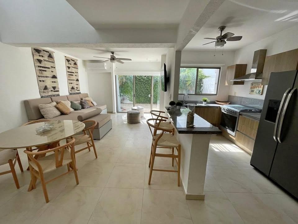 Furnished 3-bedroom house for rent in Bali 1, Playa del Carmen