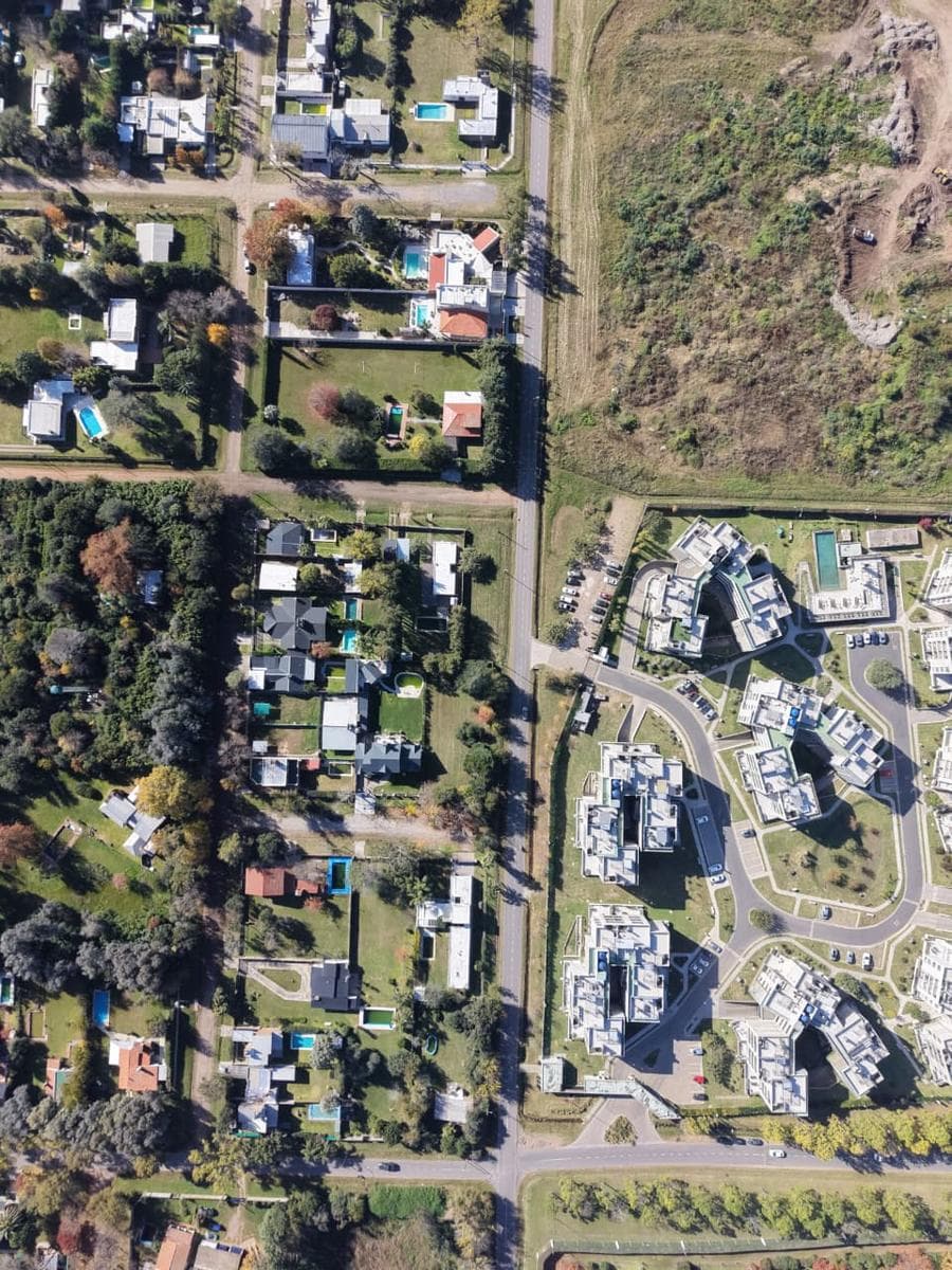 Land in Funes - Commercial