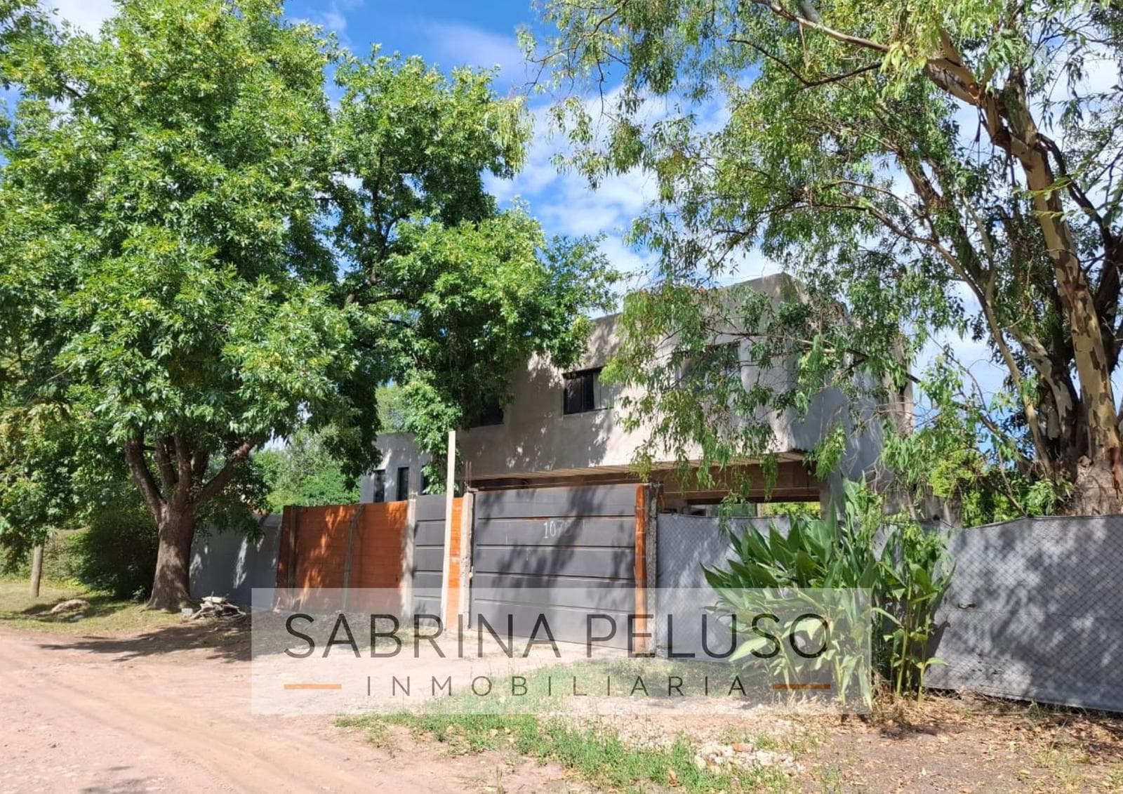 House for Sale: Francisco Alvarez
