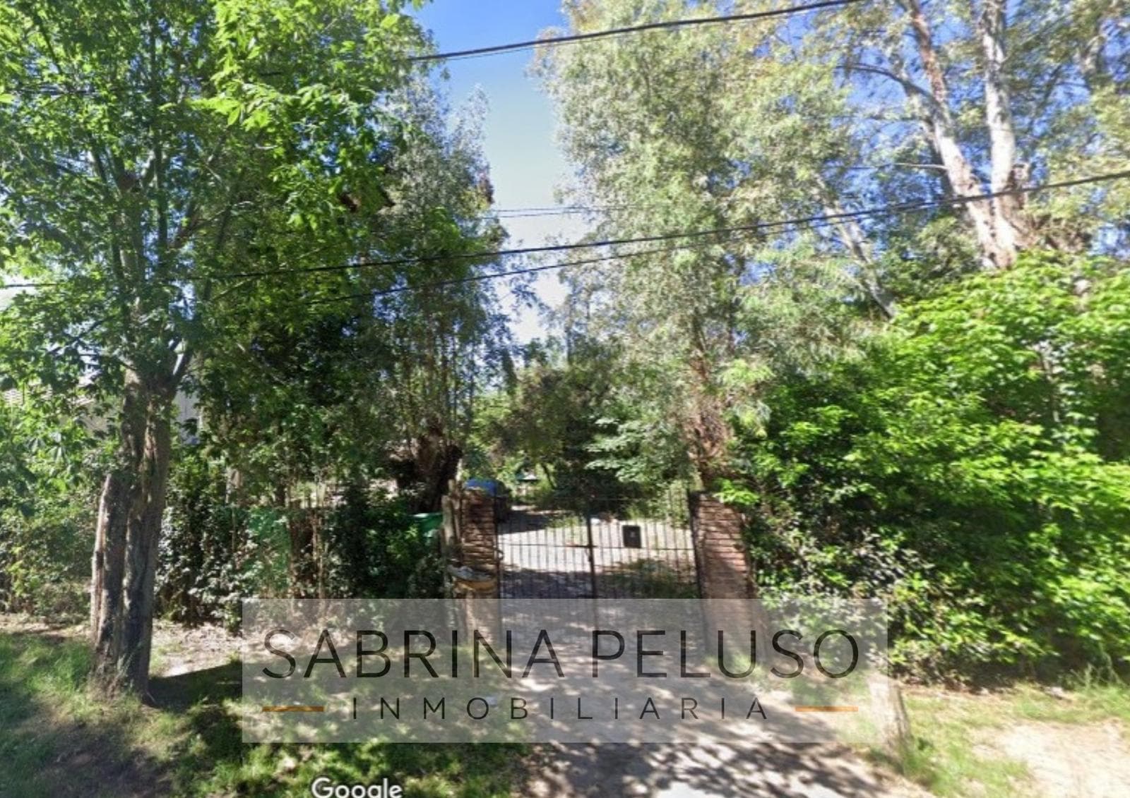 House in La Reja on Padre Mariano Calderon Street