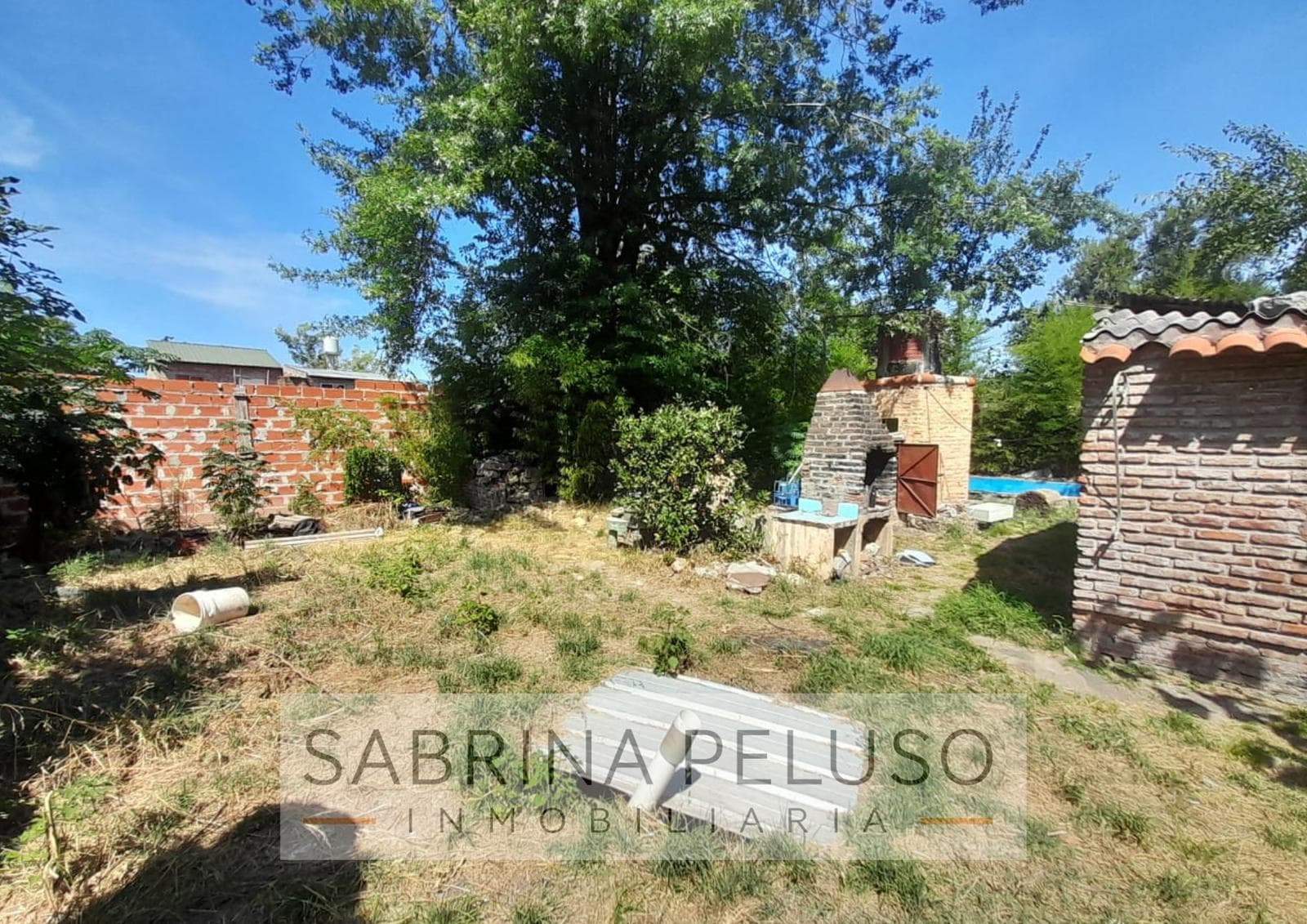House in La Reja on Padre Mariano Calderon Street