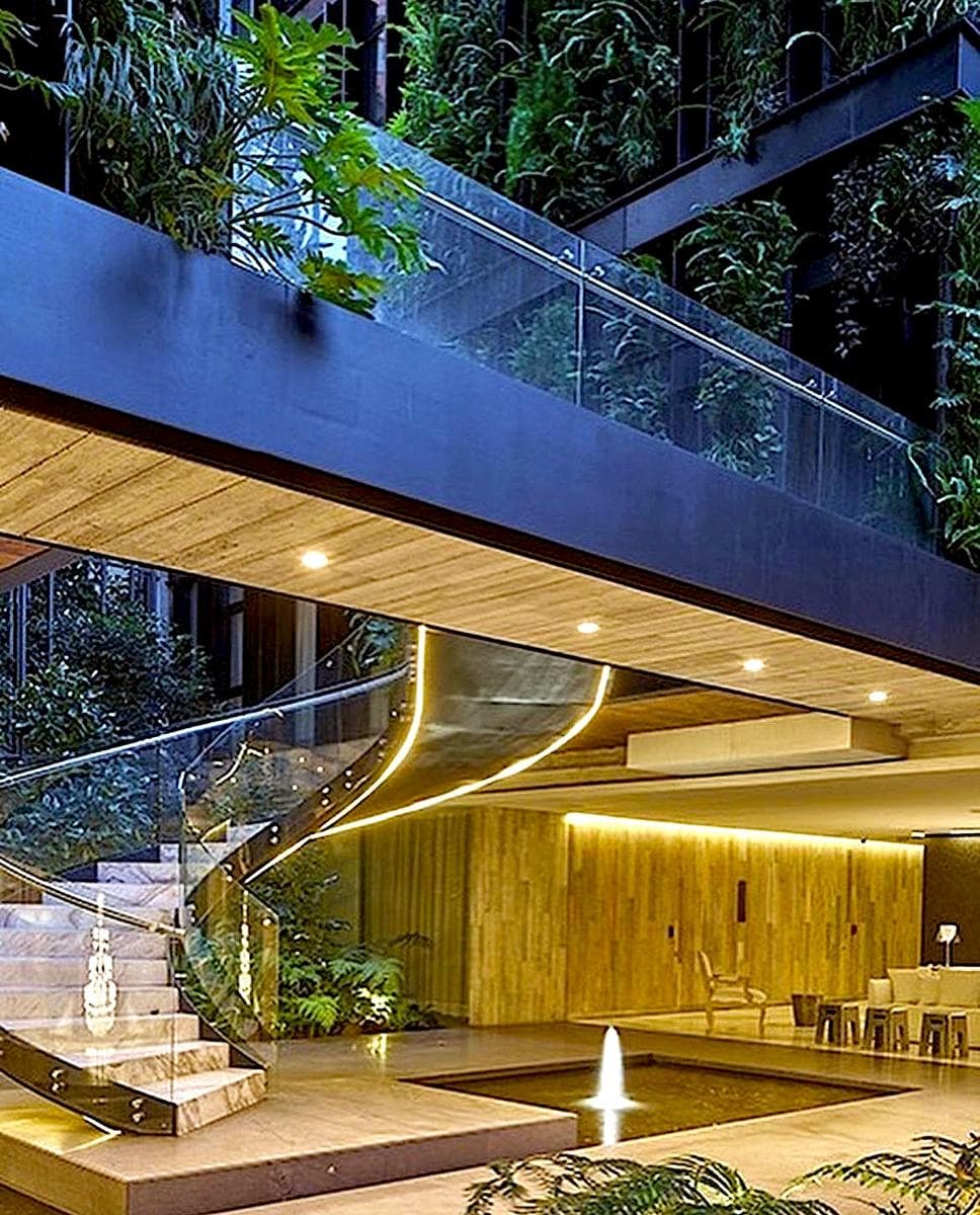 Three-Bedroom Apartment with Amenities in Polanco