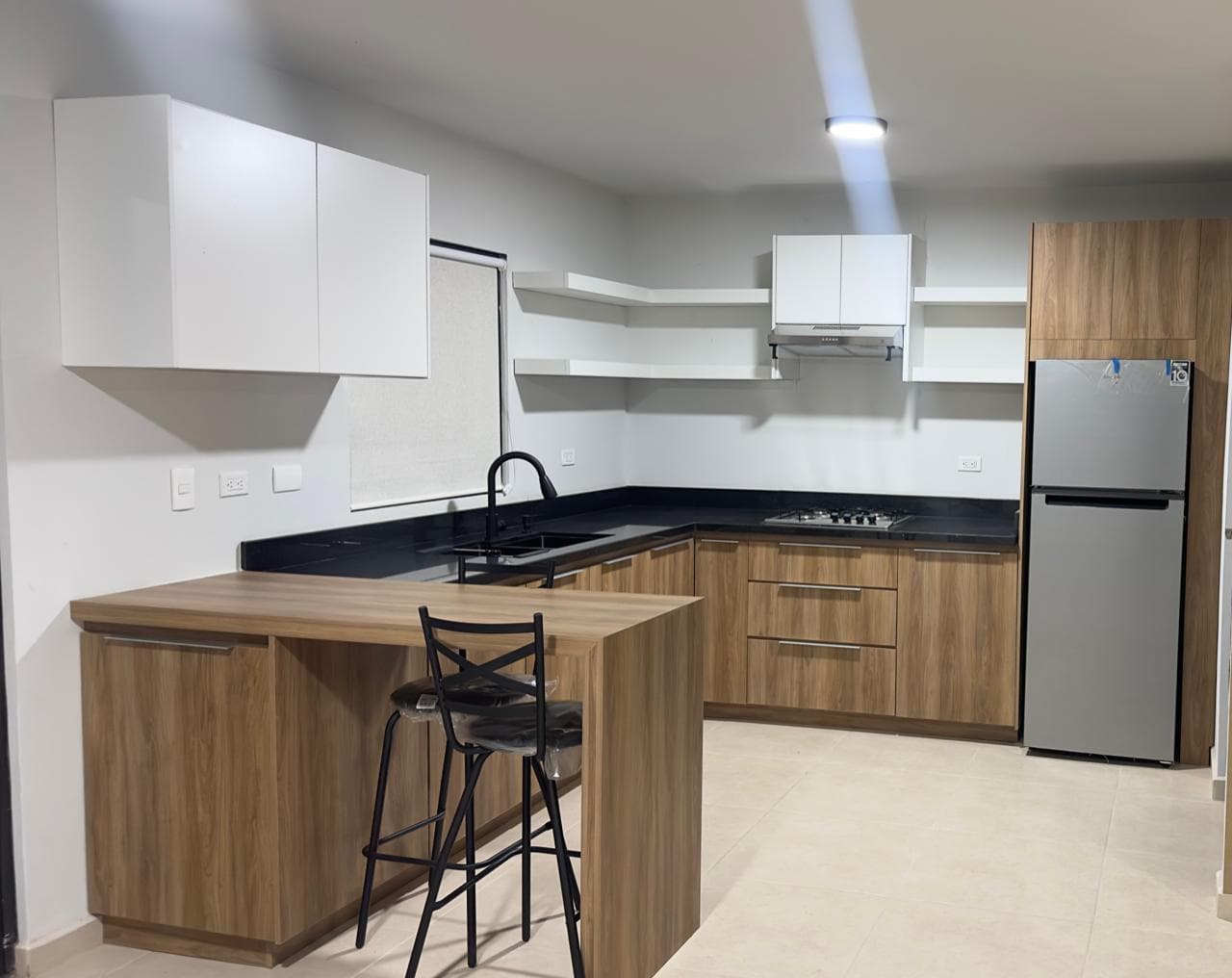 House for Rent in Alaria, Provenza District