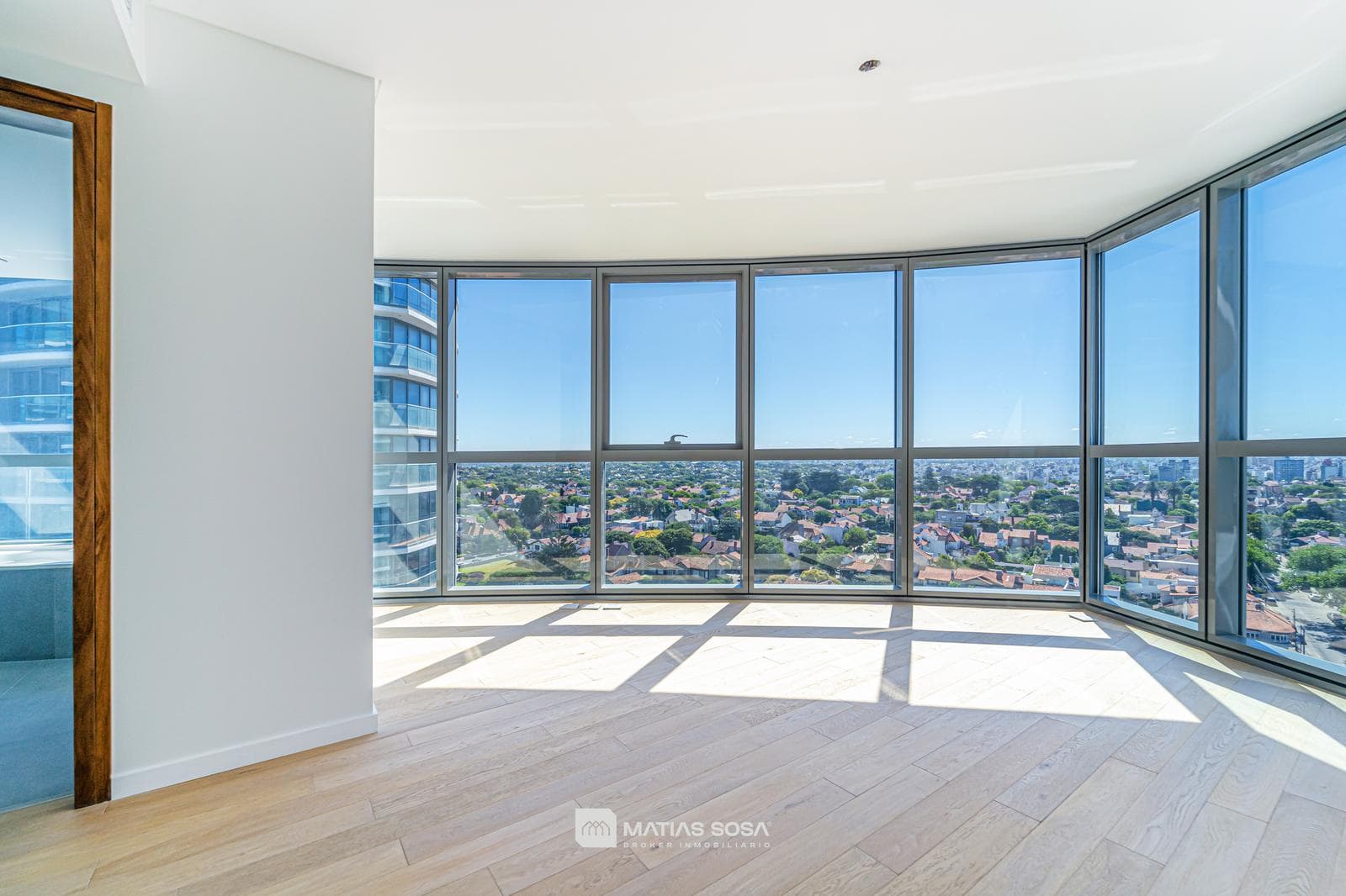 For Sale - Apartment - 4 rooms - Maral Explanada - Playa Chica