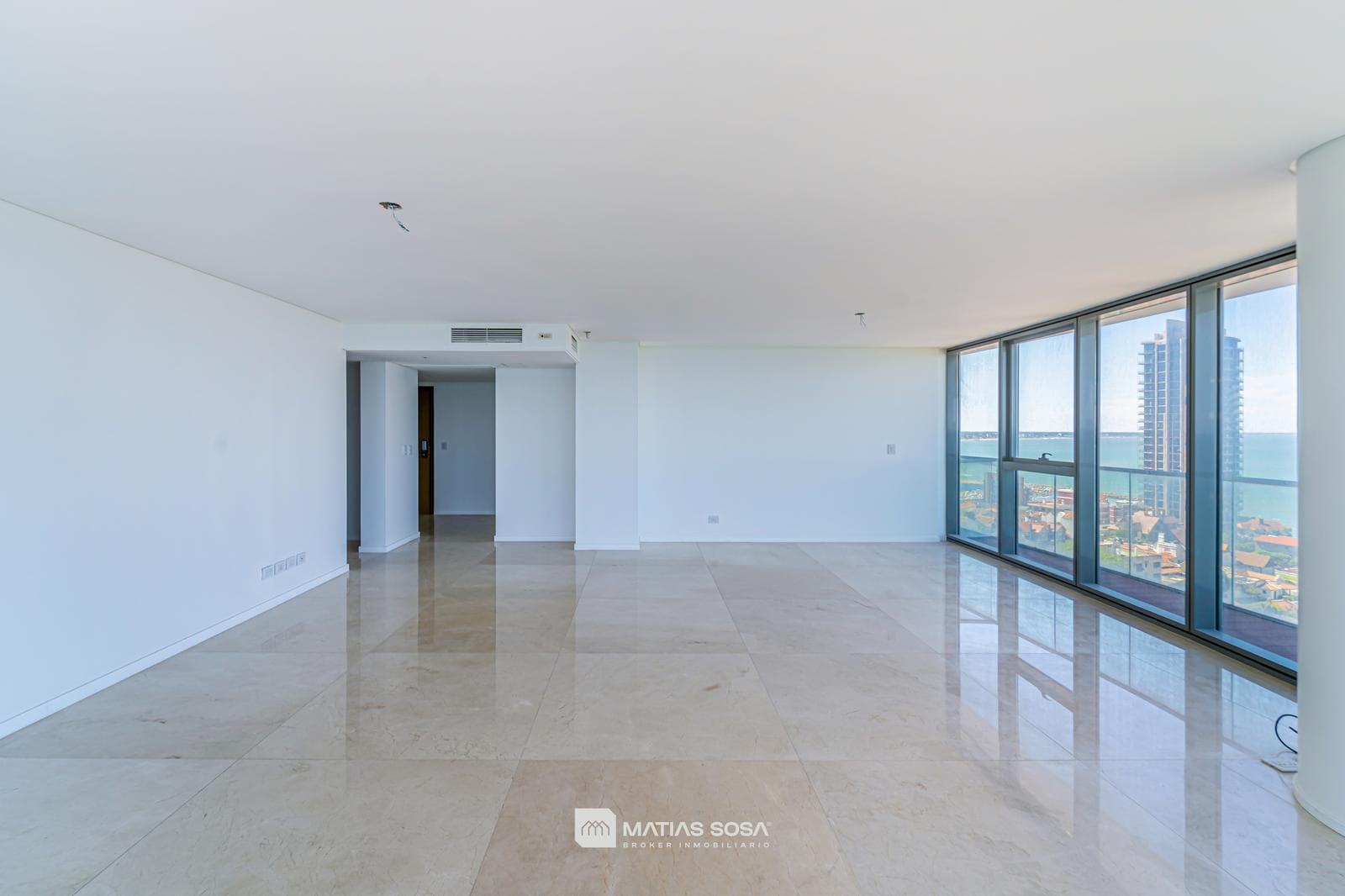 For Sale - Apartment - 4 rooms - Maral Explanada - Playa Chica