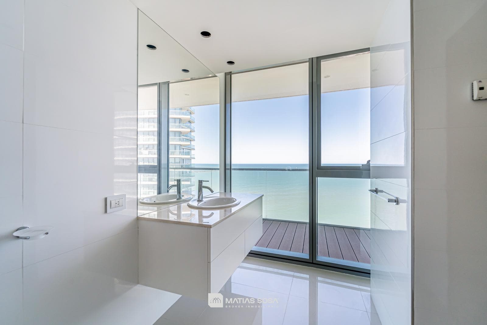 For Sale - Apartment - 4 rooms - Maral Explanada - Playa Chica
