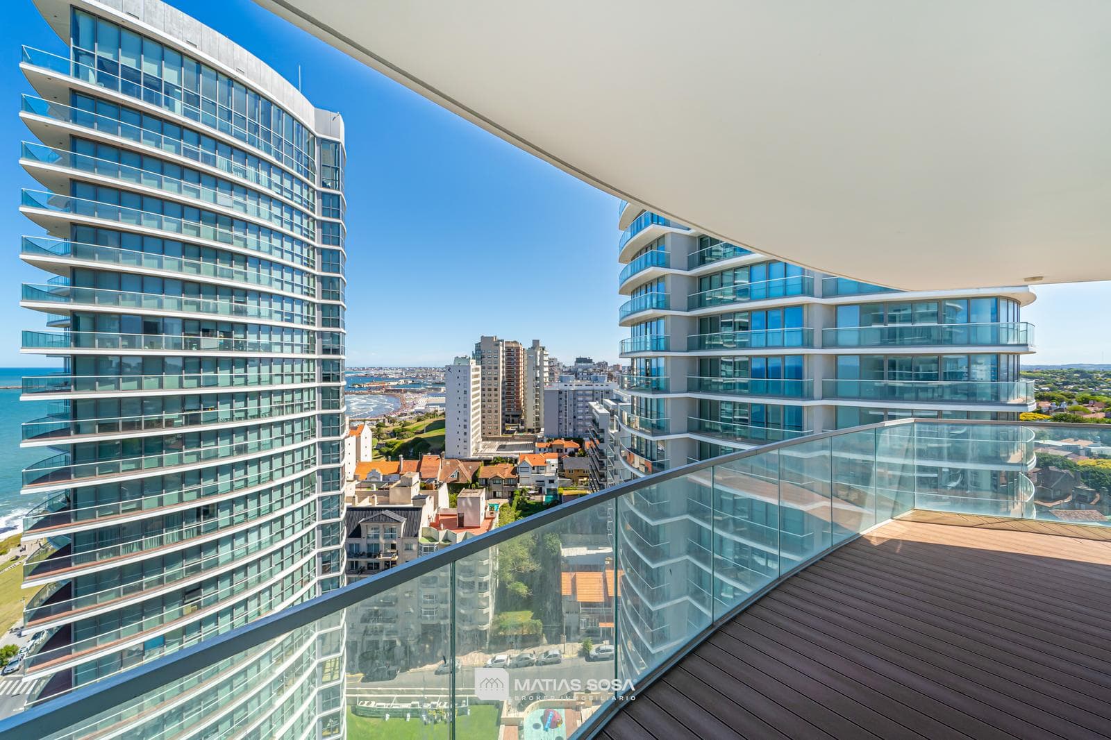 For Sale - Apartment - 4 rooms - Maral Explanada - Playa Chica