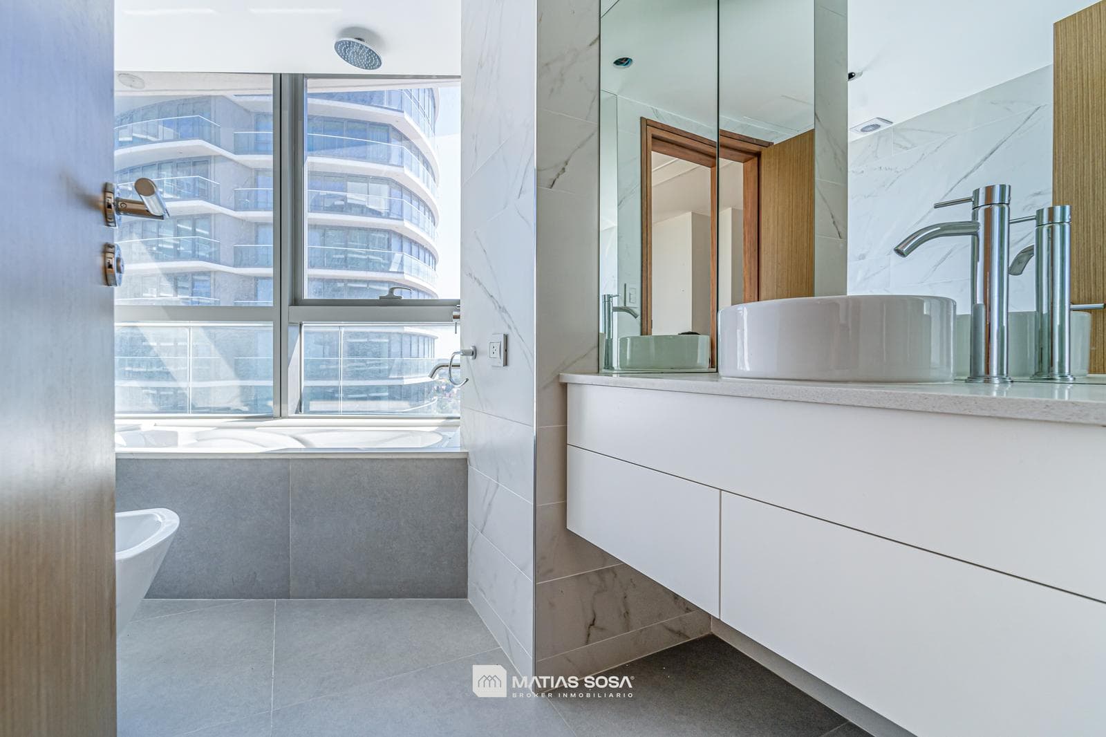 For Sale - Apartment - 4 rooms - Maral Explanada - Playa Chica