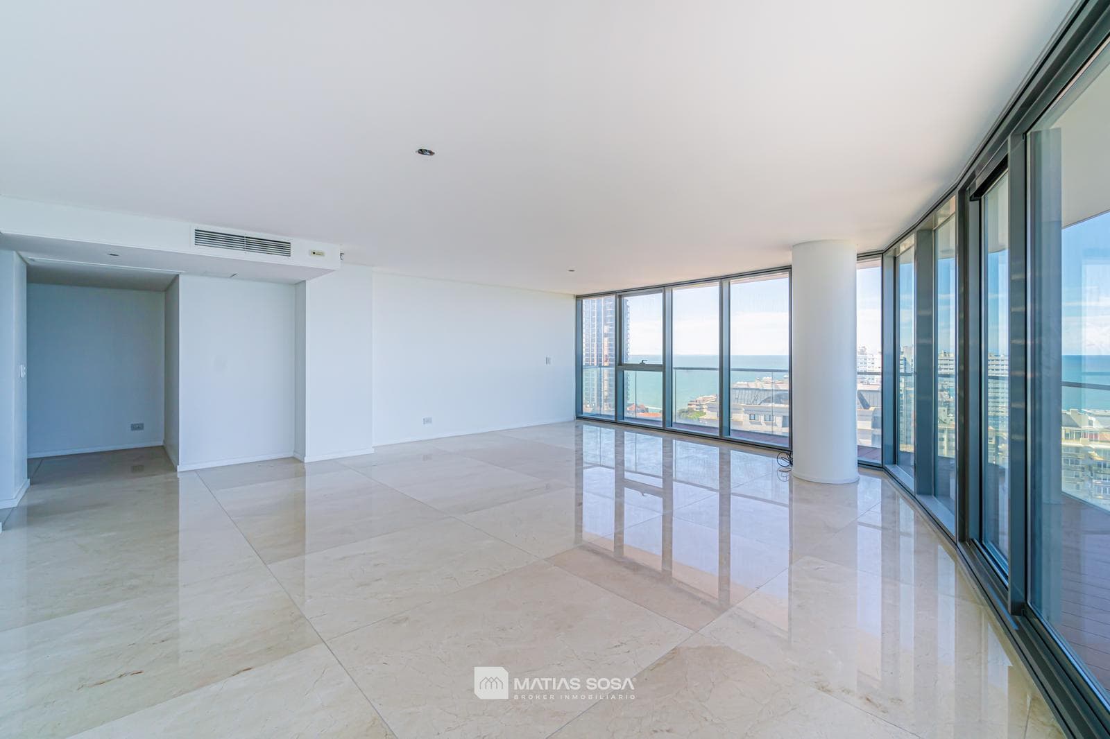 For Sale - Apartment - 4 rooms - Maral Explanada - Playa Chica