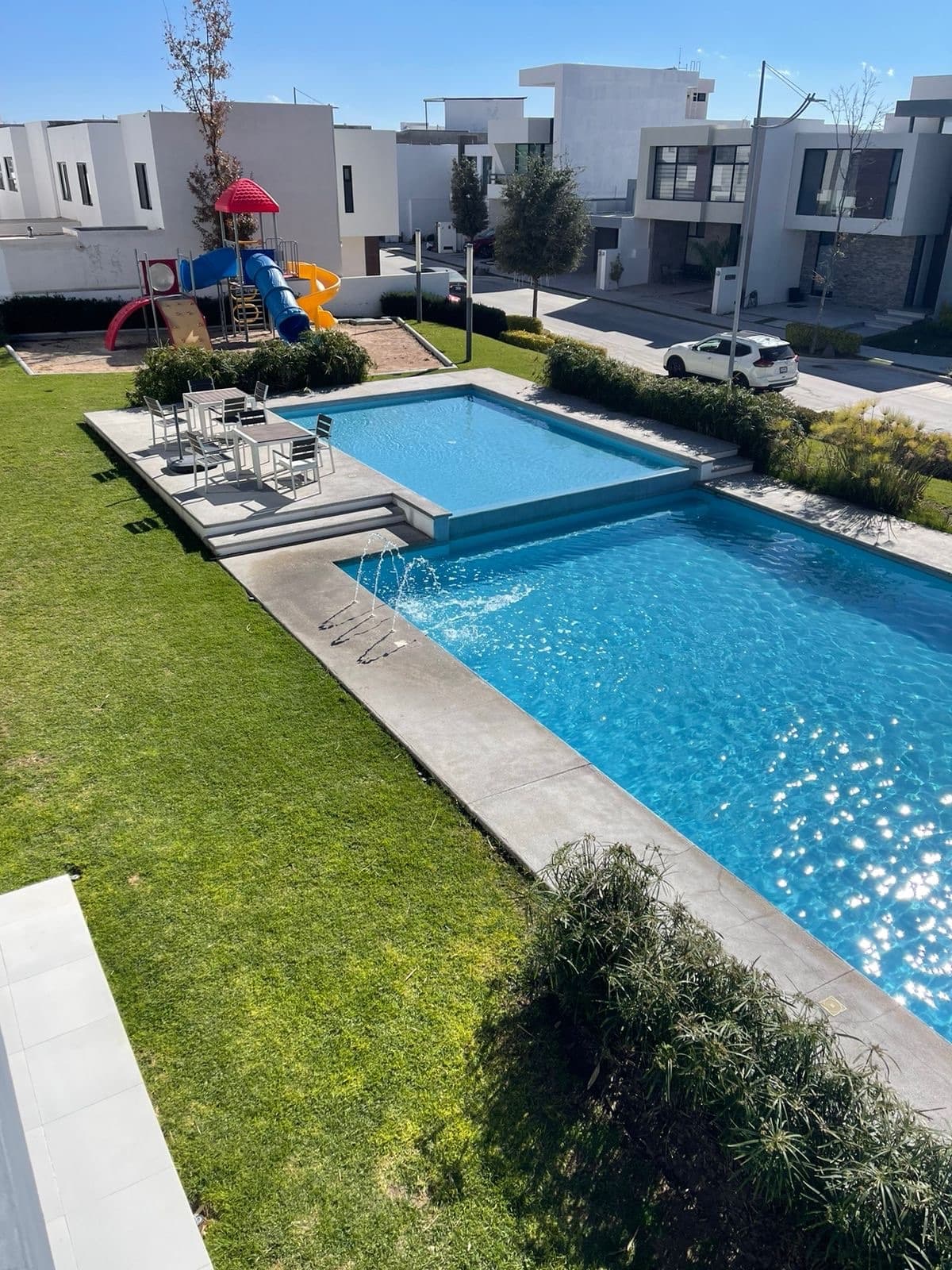 House - Tahona Residential Complex