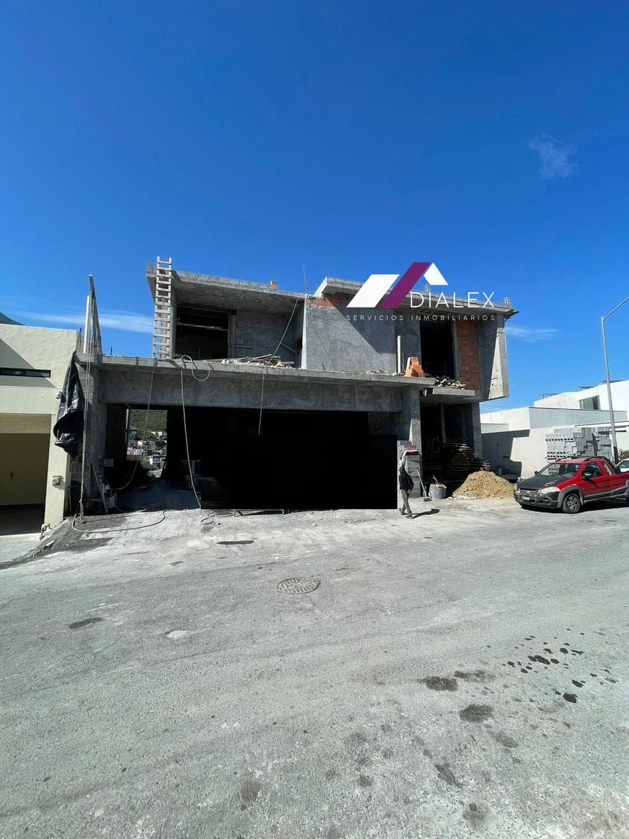 House for SALE, 1,081 M2—SIERRA ALTA Subdivision on CARRETERA NACIONAL in MONTERREY, 4 Levels