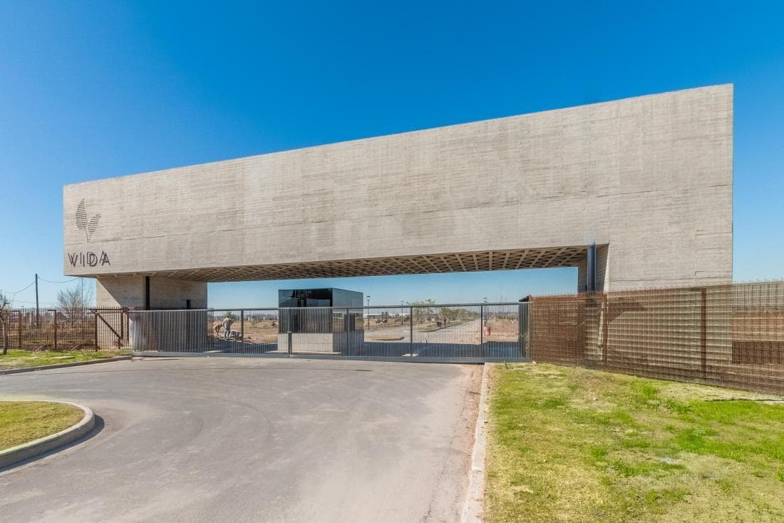 FOR SALE: 1,772-square-meter Lot in Vida Club de Campo - Funes