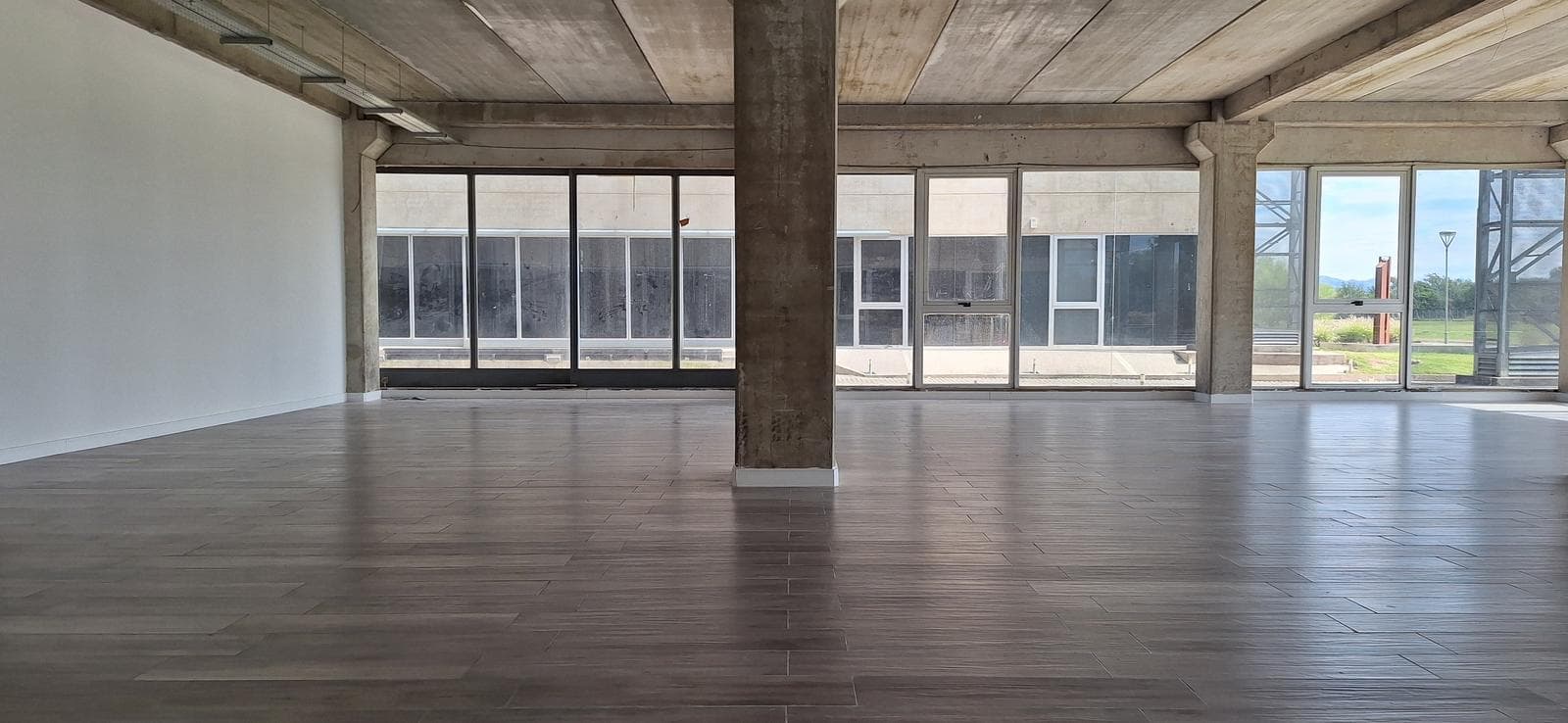 OFFICE FOR RENT AT THE AIRPORT BUSINESS PARK