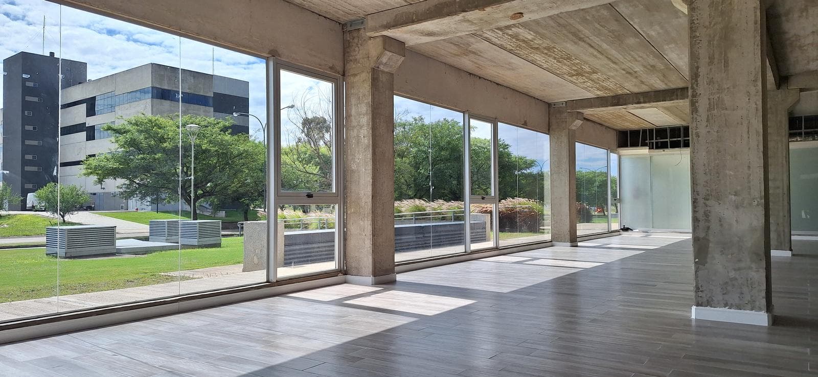 OFFICE FOR RENT AT THE AIRPORT BUSINESS PARK