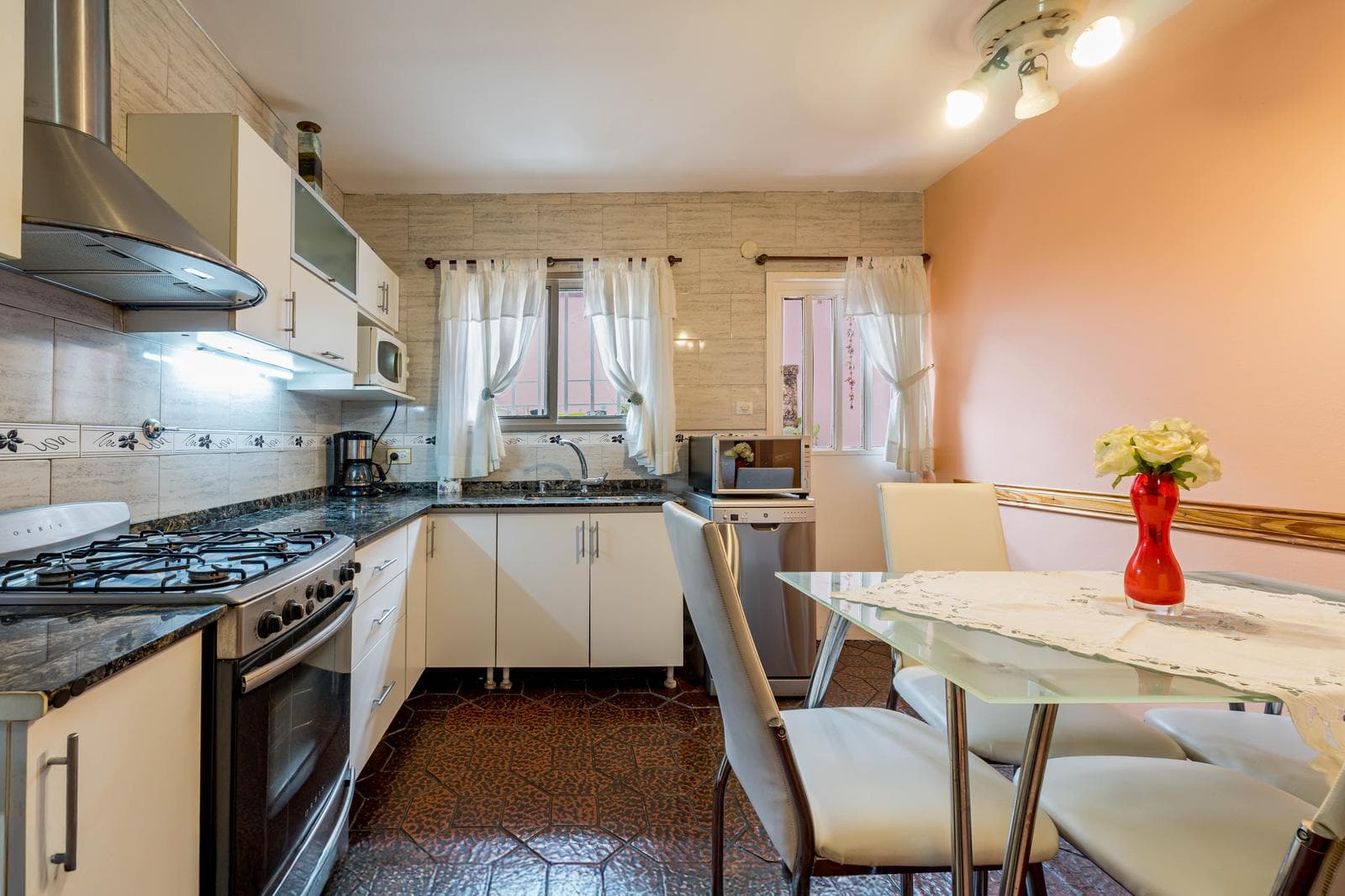 FOR SALE/TRADE - 3-bedroom house with garage, backyard, patio, and pool. Ludueña, Rosario.