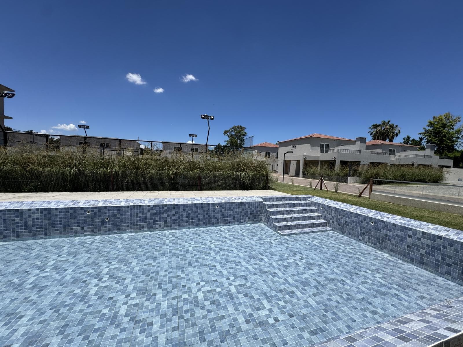 Studio apartment in Pilar with amenities