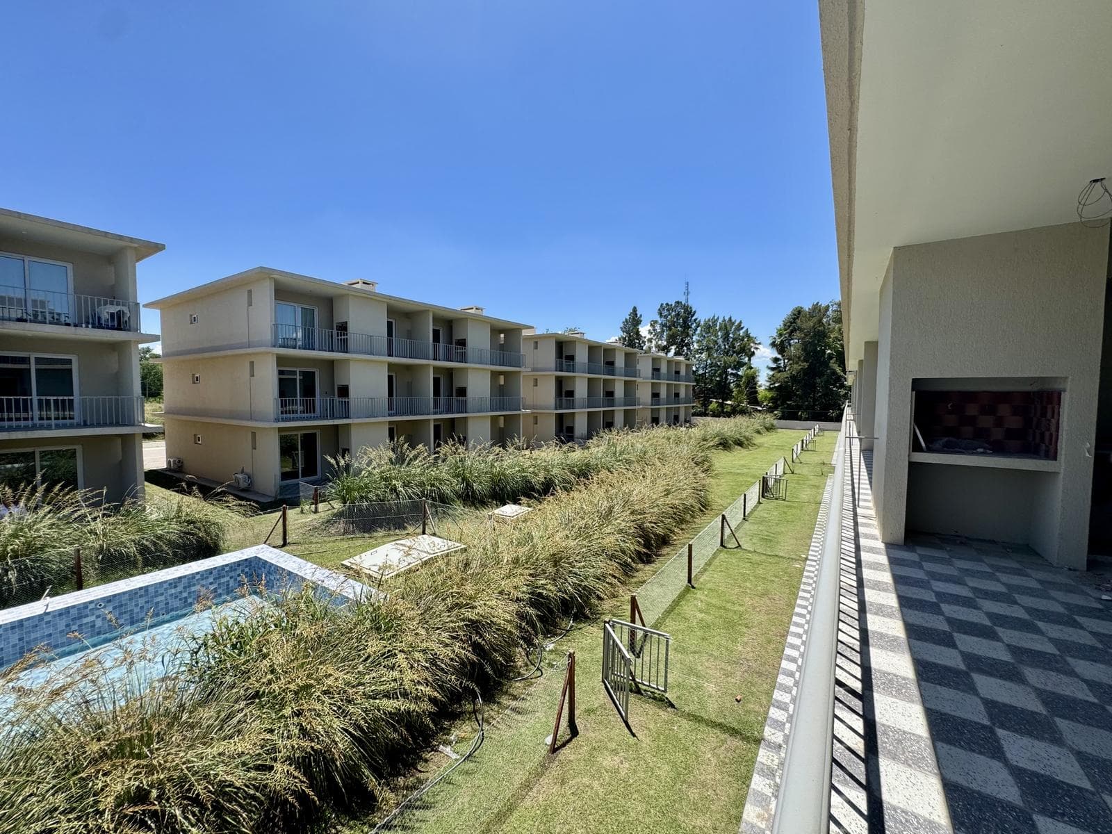 Studio apartment in Pilar with amenities