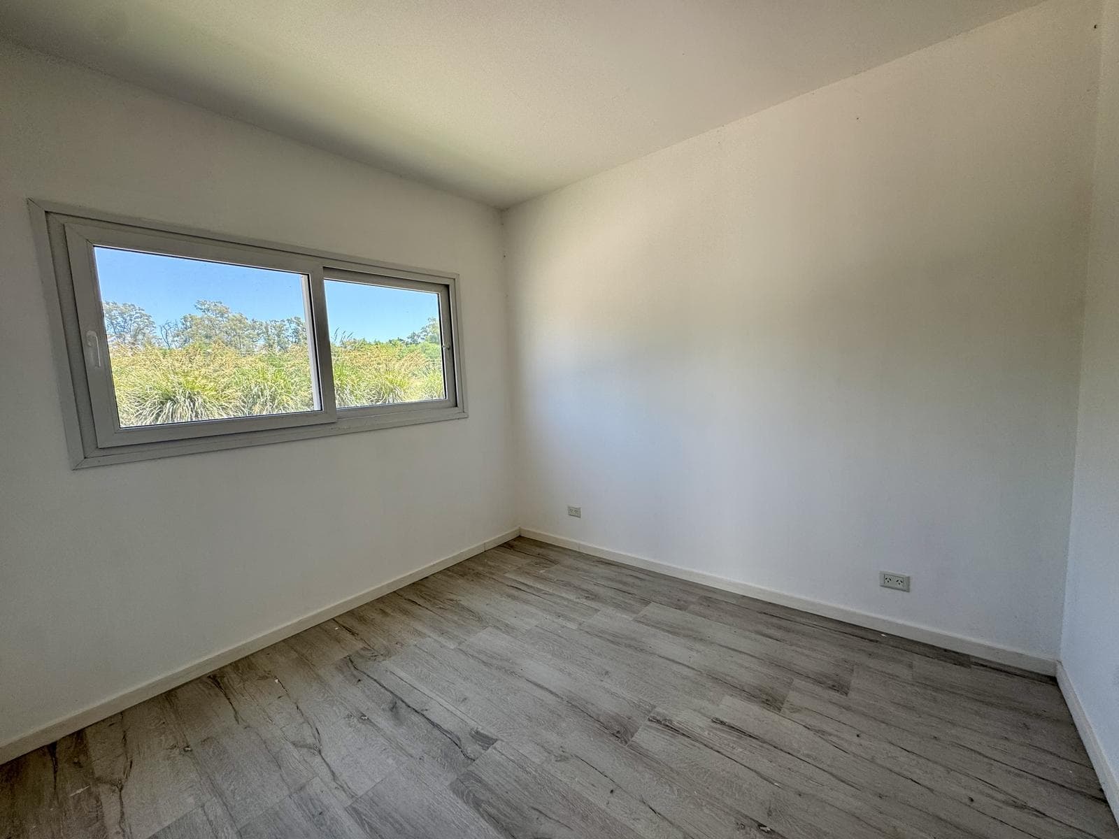 3-Bedroom House in Pilar with a Garden and Amenities